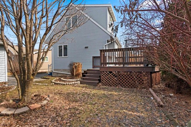 1525 N CLARK STREET, Appleton, WI 54911