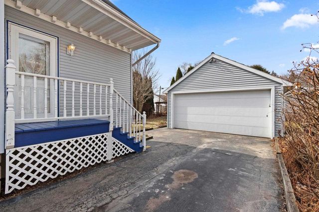 1525 N CLARK STREET, Appleton, WI 54911