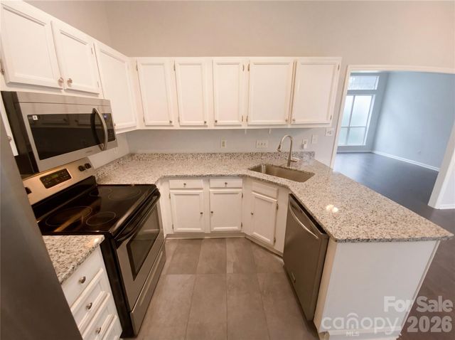 2326 Linda Lou Court, Charlotte, NC 28213