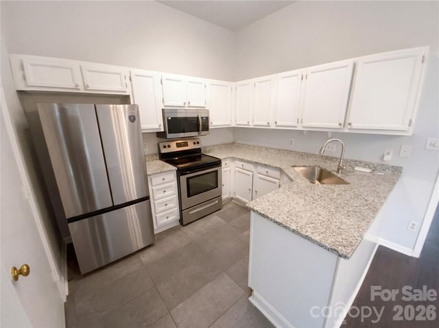 2326 Linda Lou Court, Charlotte, NC 28213