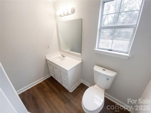 2326 Linda Lou Court, Charlotte, NC 28213