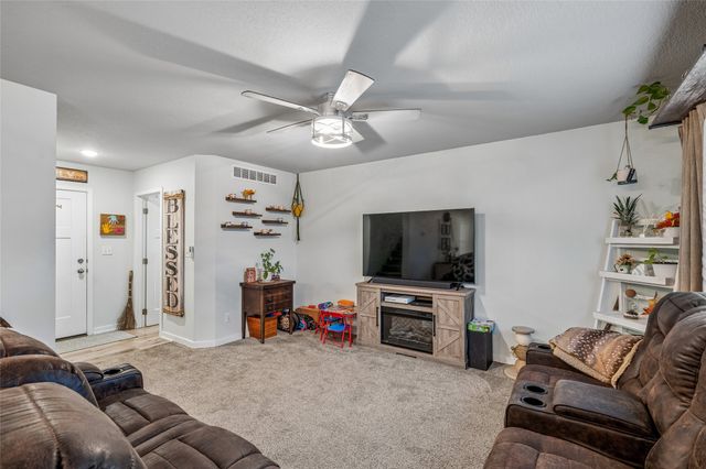 3304 Locust Street SW, Bondurant, IA 50035