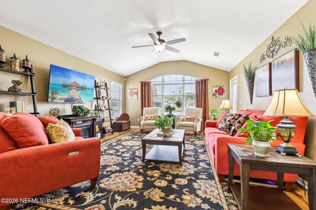 1880 COPPER STONE Drive B, Fleming Island, FL 32003