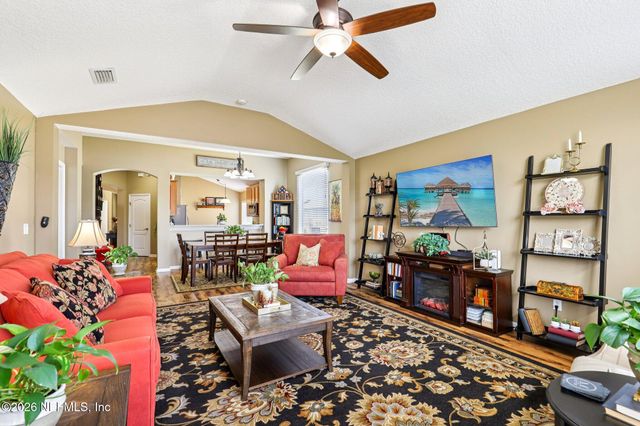 1880 COPPER STONE Drive B, Fleming Island, FL 32003