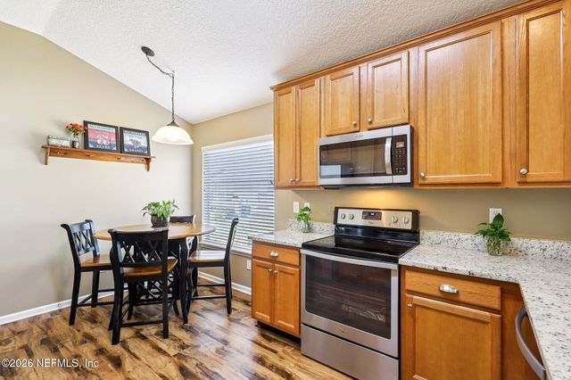 1880 COPPER STONE Drive B, Fleming Island, FL 32003