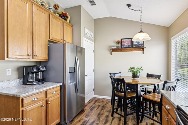 1880 COPPER STONE Drive B, Fleming Island, FL 32003