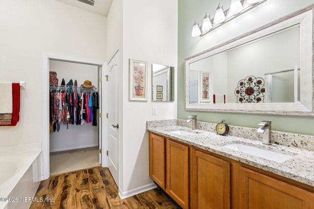 1880 COPPER STONE Drive B, Fleming Island, FL 32003