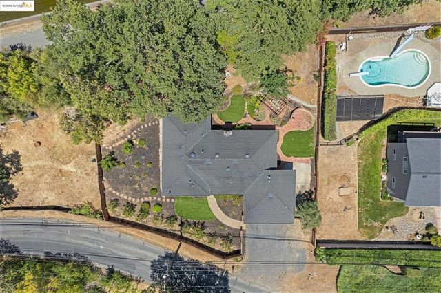886 San Miguel Rd, Concord, CA 94518