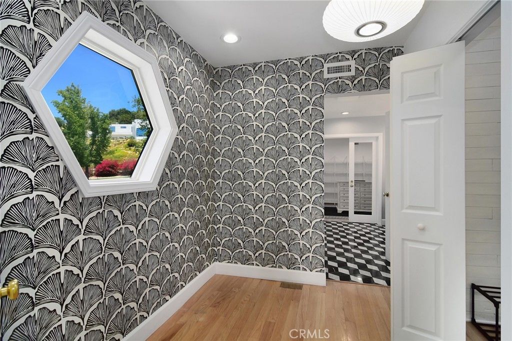 Image 21 of property listing at 130 Dapplegray Road, Bell Canyon, CA 91307