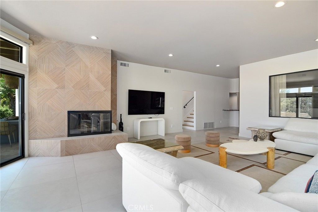 Image 32 of property listing at 130 Dapplegray Road, Bell Canyon, CA 91307