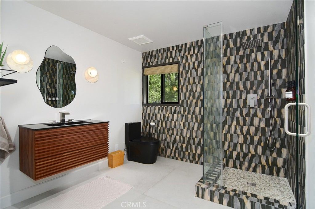 Image 34 of property listing at 130 Dapplegray Road, Bell Canyon, CA 91307