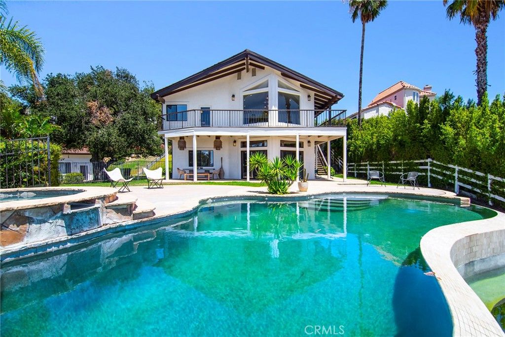 Image 8 of property listing at 130 Dapplegray Road, Bell Canyon, CA 91307