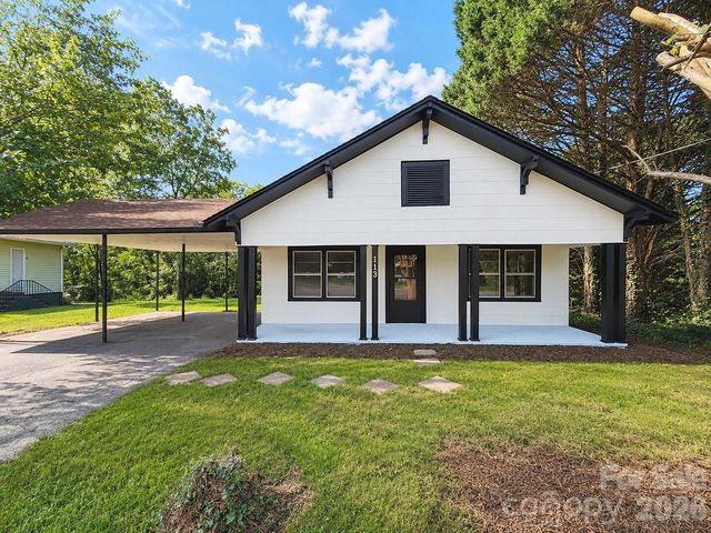 113 Mountain View Street, Morganton, NC 28655
