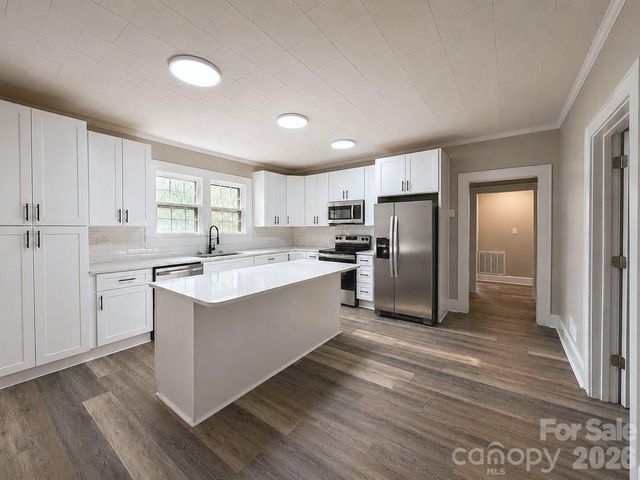 113 Mountain View Street, Morganton, NC 28655