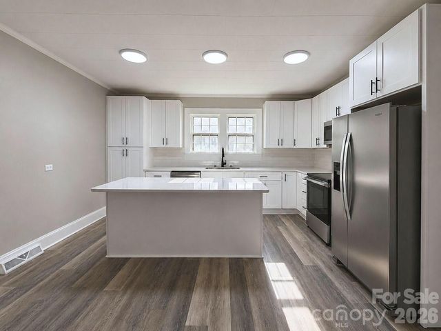 113 Mountain View Street, Morganton, NC 28655