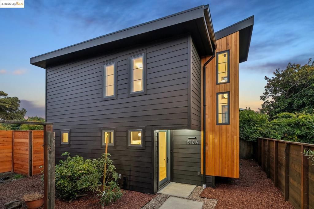 1516 Blake St A, Berkeley, CA 94703