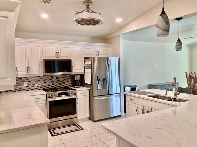 123 KINGS DRIVE, Rotonda West, FL 33947