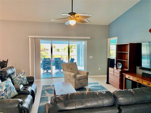 123 KINGS DRIVE, Rotonda West, FL 33947