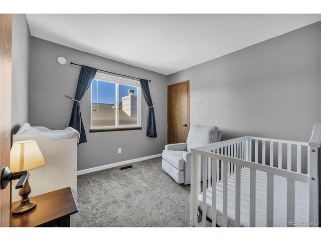 581 Longfellow Ln, Highlands Ranch, CO 80126