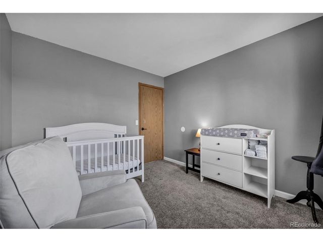 581 Longfellow Ln, Highlands Ranch, CO 80126