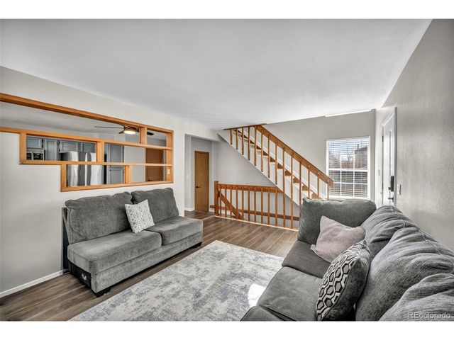 581 Longfellow Ln, Highlands Ranch, CO 80126