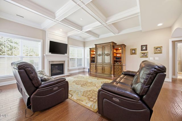 102 Alliance Circle W, Cary, NC 27519
