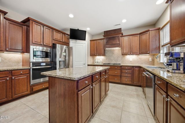 102 Alliance Circle W, Cary, NC 27519