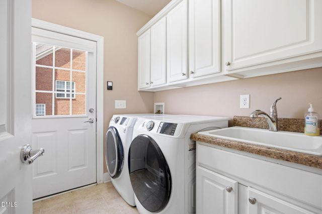 102 Alliance Circle W, Cary, NC 27519