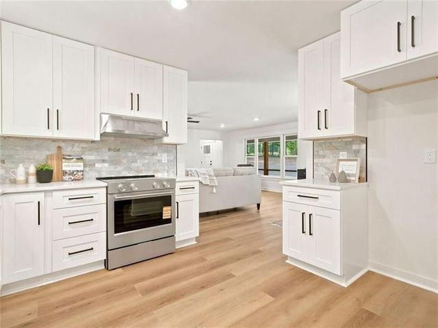 627 Ammons Drive, Waleska, GA 30183
