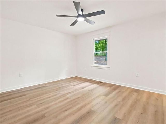 627 Ammons Drive, Waleska, GA 30183