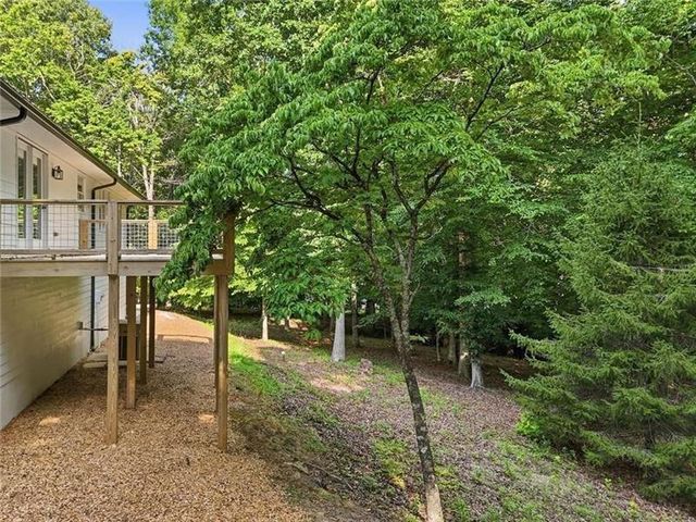 627 Ammons Drive, Waleska, GA 30183