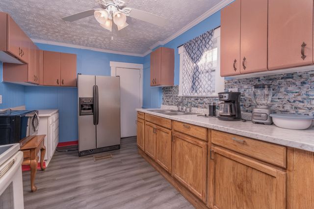 908 Pine Street 908 Pine Street, Springfield, OH 45505