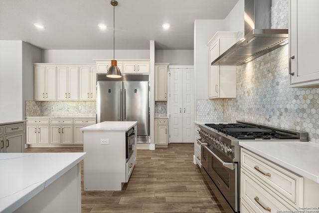 250 Private Road 2775, Mico, TX 78056