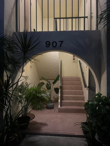 4961 Sable Pine Circle B1, West Palm Beach, FL 33417