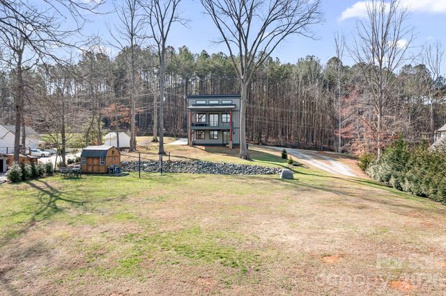 7176 Lynbrook Creek Road, Denver, NC 28037
