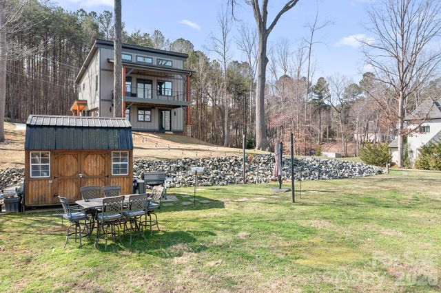 7176 Lynbrook Creek Road, Denver, NC 28037