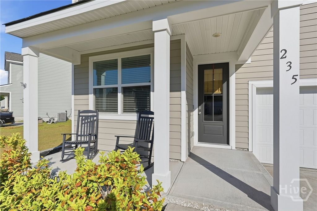 Image 3 of property listing at 235 Coby Lane, Richmond Hill, GA 31324