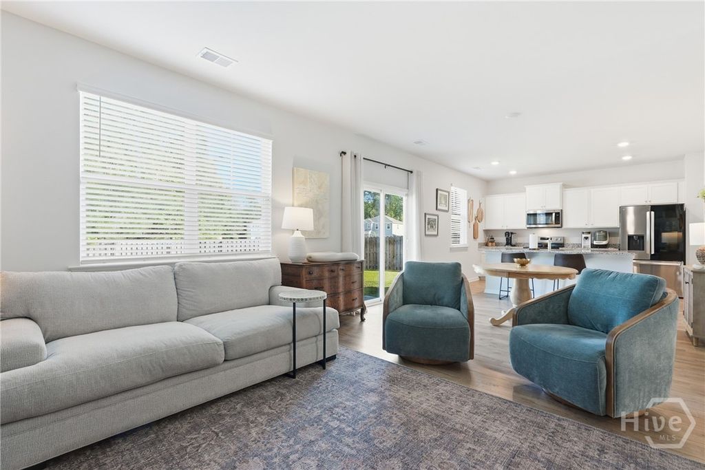 Image 7 of property listing at 235 Coby Lane, Richmond Hill, GA 31324