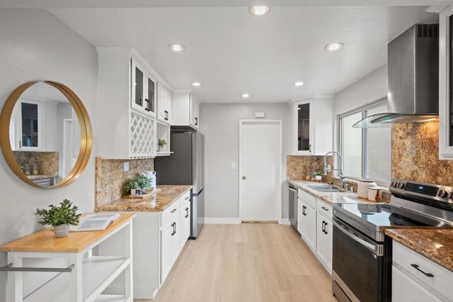8160 Park Villa Circle, Cupertino, CA 95014