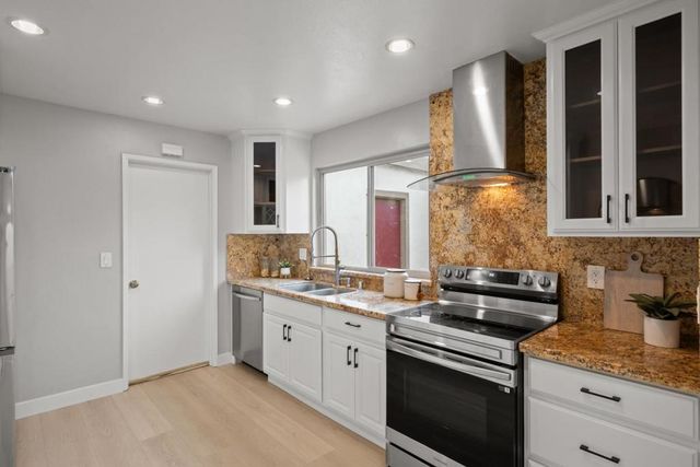8160 Park Villa Circle, Cupertino, CA 95014