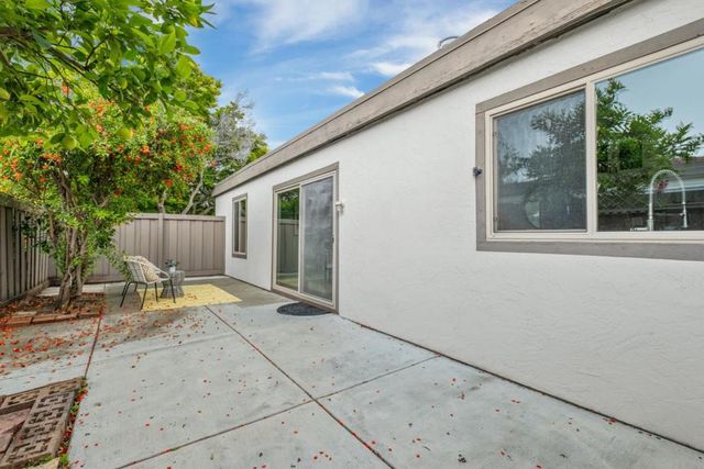 8160 Park Villa Circle, Cupertino, CA 95014