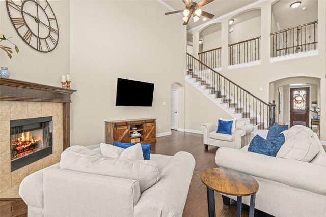5028 Chisholm View Drive, Fort Worth, TX 76123