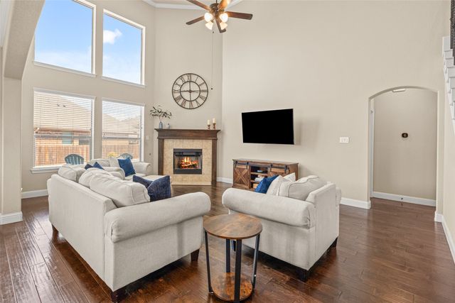 5028 Chisholm View Drive, Fort Worth, TX 76123