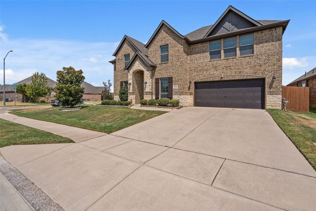 5028 Chisholm View Drive, Fort Worth, TX 76123
