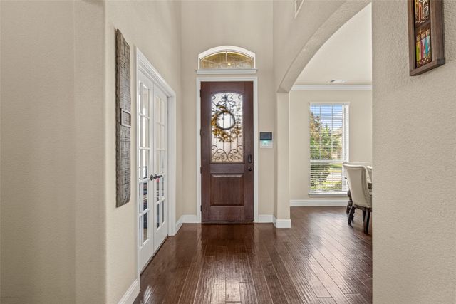 5028 Chisholm View Drive, Fort Worth, TX 76123