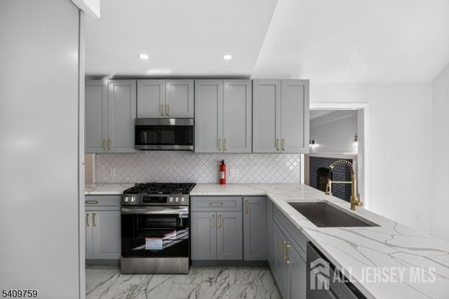 101 Ravine Drive, Matawan, NJ 07747