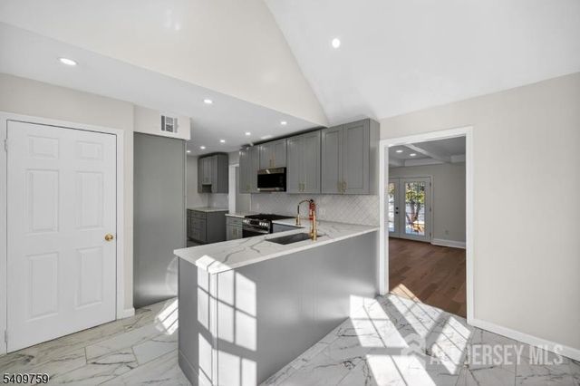 101 Ravine Drive, Matawan, NJ 07747