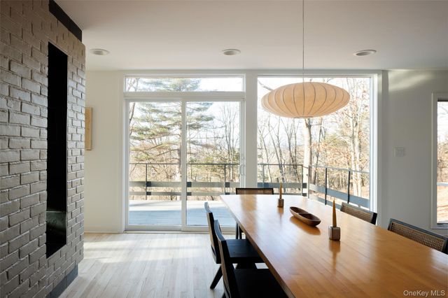 110 Old Albany Post Road, Rhinebeck, NY 12572