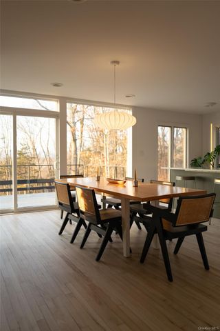 110 Old Albany Post Road, Rhinebeck, NY 12572