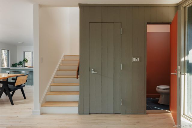 110 Old Albany Post Road, Rhinebeck, NY 12572